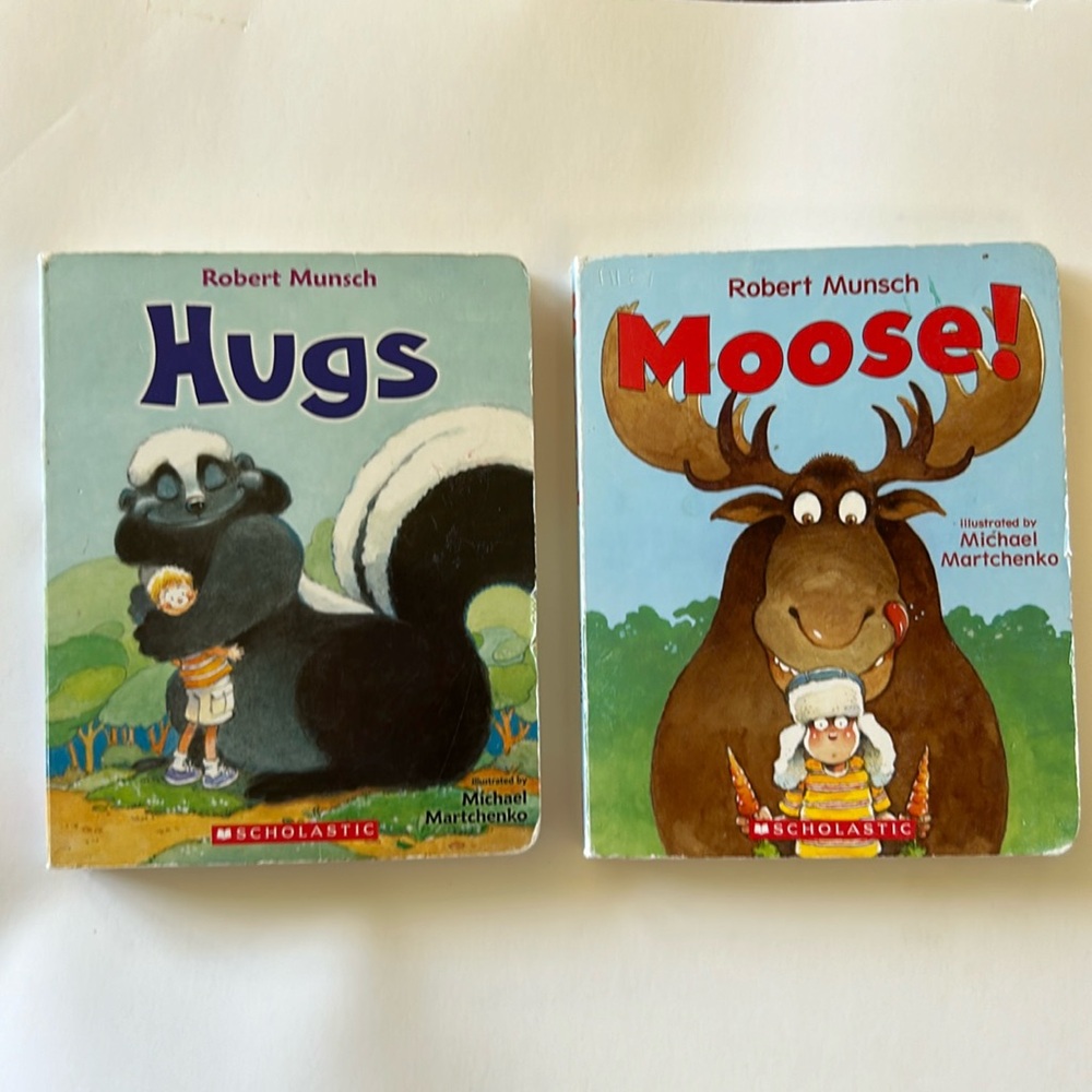 Lot of 3 Robert Munsch (seen AND Love you forever)